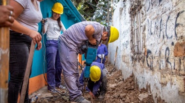 Avanza la obra de red secundaria de agua potable en Barrio Azul