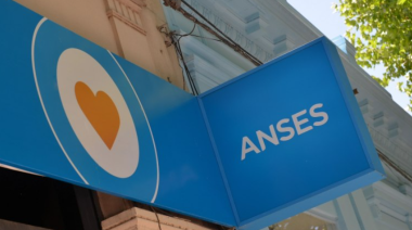 ANSES: quiénes cobran este lunes 4 de diciembre el aguinaldo y el bono de $55 mil