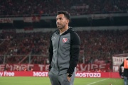 Tevez renunció como DT de Independiente: dirige contra Platense y se va