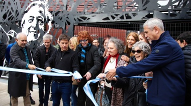 Kicillof y Ferraresi inauguraron el Centro Cultural Kirchner, de Isla Maciel