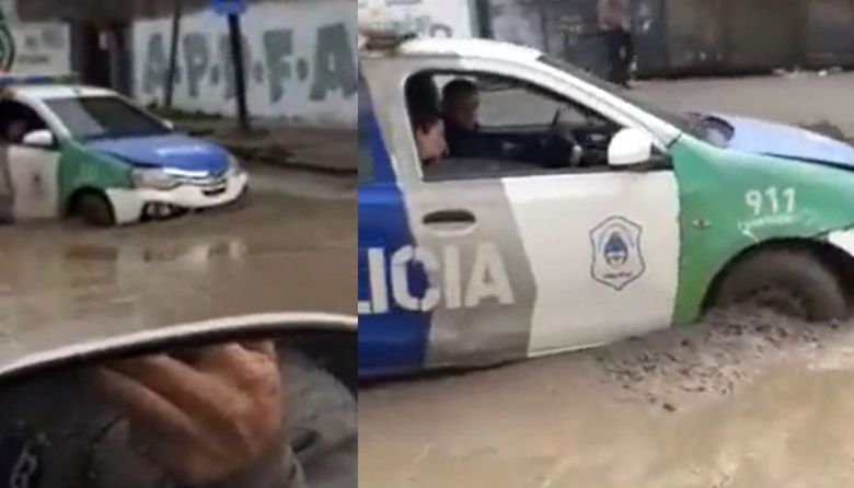 Insólito: policías quedaron hundidos con el patrullero en cemento fresco