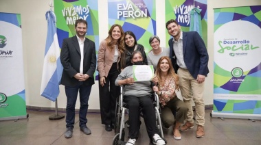 Magdalena Sierra y Tolosa Paz entregaron vouchers para mejoras habitacionales del Programa AccionAR