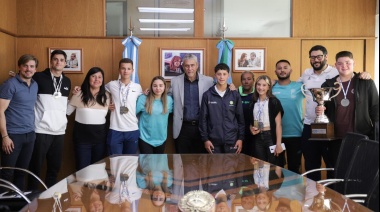 Ferraresi recibió a los medallistas locales de los Juegos Nacionales Evita