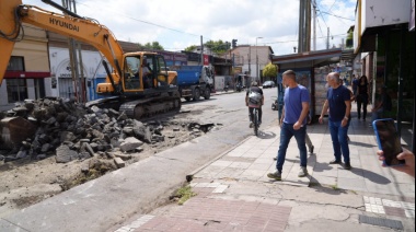Grindetti y Kravetz visitaron el inicio de obras de repavimentación en la Avenida 25 de mayo