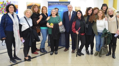 Se inauguró la muestra "Pinceladas argentinas" en la UTN Avellaneda 