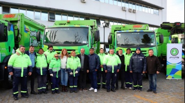 Alejo Chornobroff y Magdalena Sierra entregaron nuevo equipamiento para trabajos de higiene urbana