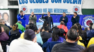 Julián Álvarez se reunió con representantes de clubes de barrio de Lanús