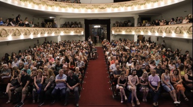 El Teatro Roma comenzó su temporada 2023 a sala llena