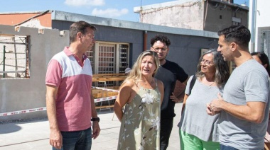 Julián Álvarez recorrió las obras de la EP N°70 de Lanús Oeste