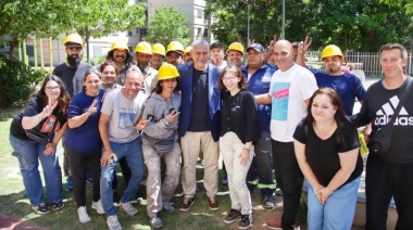 Ferraresi y Batakis entregaron viviendas en Isla Maciel