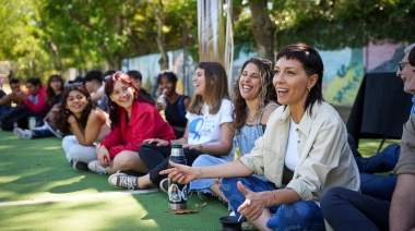 Mayra Mendoza se reunió con jóvenes en el 4° encuentro de Centro de Estudiantes de Quilmes