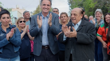 El ministro Katopodis y Juan José Mussi inauguraron pavimentos en El Pato