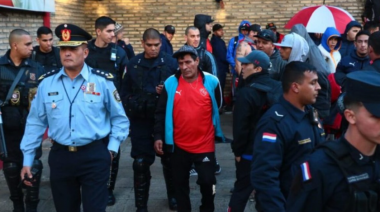 Expulsaron de Paraguay a 45 barras de Independiente por portación de drogas y armas