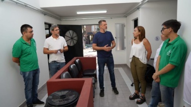 Kravetz visitó el remodelado Centro de Salud Martín Güemes de Chingolo