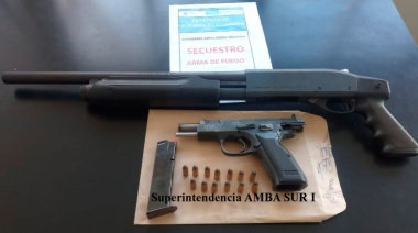 Detuvieron a una señora de 68 años por amenazas en Avellaneda: tenía una escopeta y una pistola