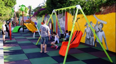 Ferraresi, Chornobroff y Sierra inauguraron la plaza Abel Fernández Rúa 