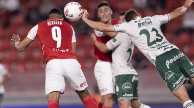 Falcioni, durísimo con el árbitro tras el empate de Independiente con Sarmiento