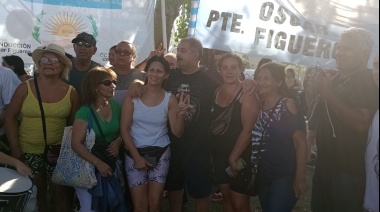 La Agrupación ASPUN y la ONG Porteños Solidarios del Sur le brindaron su apoyo a Cristina