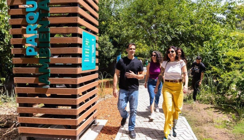 Julián Álvarez y Daniela Vilar inauguraron el Parque Ambiental de Lanús