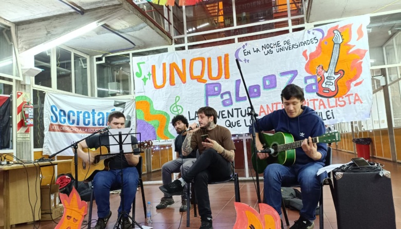 El UNQPalooza debutó en la Noche de las Universidades en defensa de la educación pública