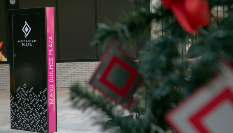 Centros comerciales apuestan a descuentos y promociones para impulsar las compras navideñas