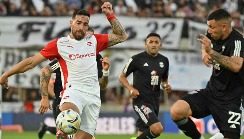 Independiente busca asegurar su clasificación ante Deportivo Riestra