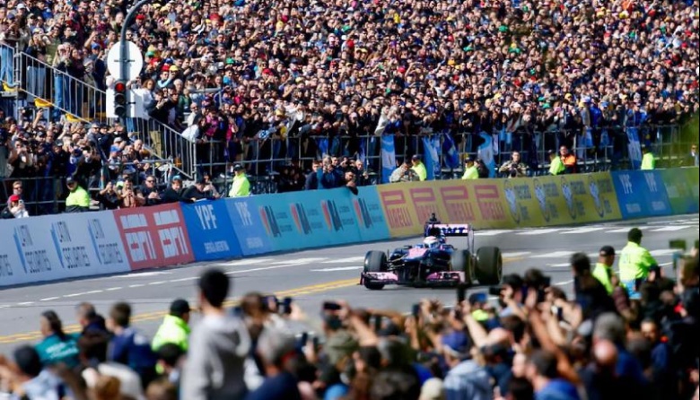 “De los mejores días de mi vida”: Colapinto emocionó a miles tras el Road Show en Palermo