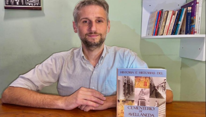 Presentan un libro sobre la historia del Cementerio de Avellaneda a 150 años de su fundación