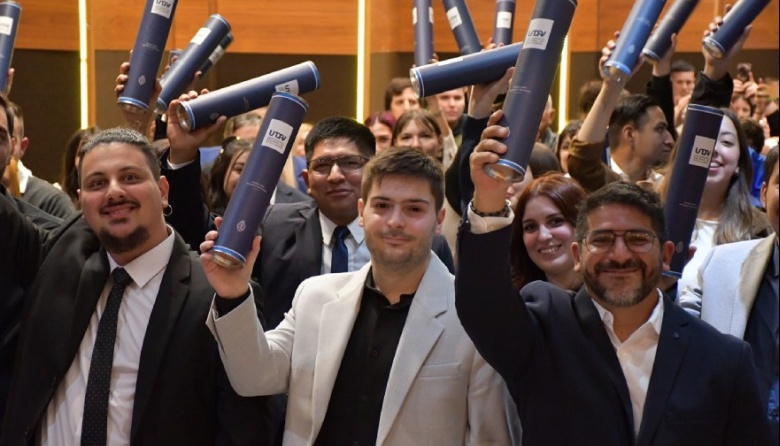 La UNDAV celebró su 40° Acto de Colación con la graduación de 69 estudiantes