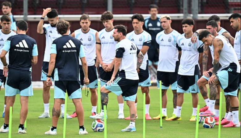 Scaloni recuperó a una pieza clave y suma alivio a días del debut mundialista