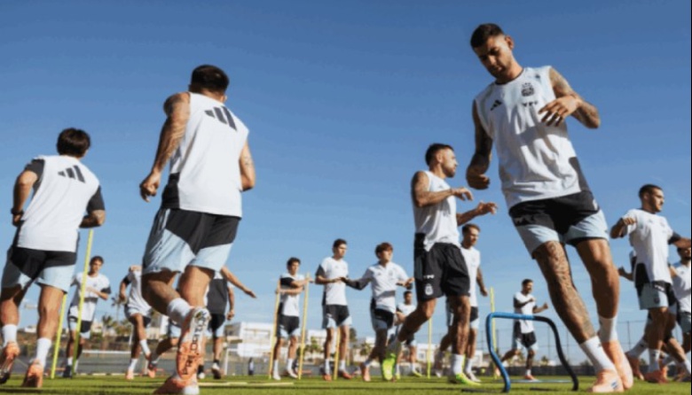 Argentina suma buenas noticias de cara al debut frente a Argelia
