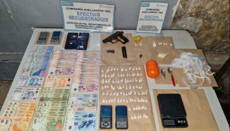Detuvieron a una mujer acusada de vender cocaína al menudeo en Avellaneda