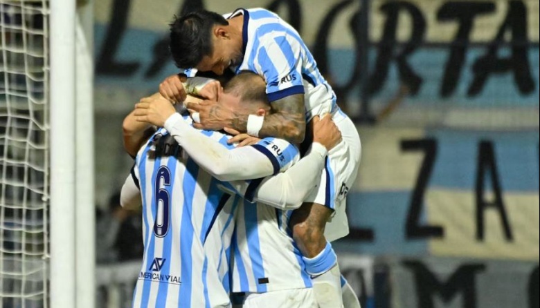 Racing goleó a Defensa y Justicia y avanzó a los octavos de final de la Copa Argentina