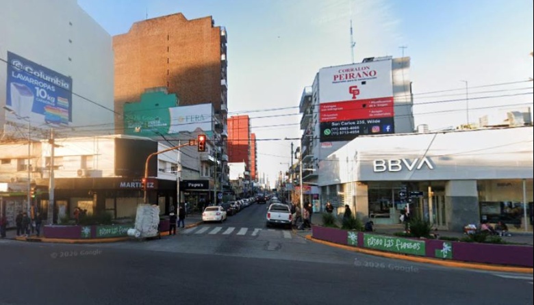 Violento robo en un Café Martínez de Wilde: delincuentes armados se llevaron el bolso de una clienta