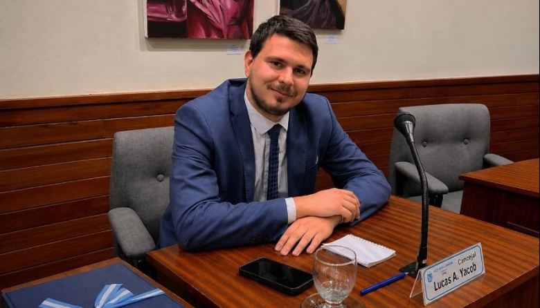 Lucas Yacob presentó un proyecto para cobrar servicios municipales a extranjeros no residentes en Avellaneda