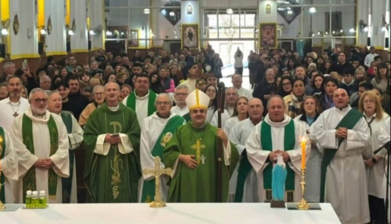 El Padre Marcelo Luna asumió como nuevo párroco de Nuestra Señora del Rosario de Piñeyro