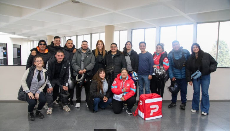 Magdalena Sierra se reunió con trabajadores de plataformas y repartidores