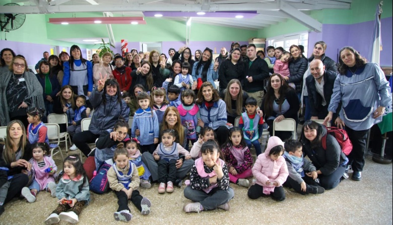 Magdalena Sierra inauguró obras en la Secundaria 4 y el Jardín 906