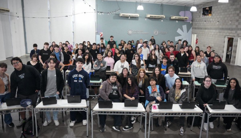 Avellaneda capacita a estudiantes en habilidades para el futuro laboral
