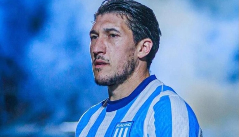 Racing apartó a Alfonso Espino del plantel tras un nuevo conflicto interno