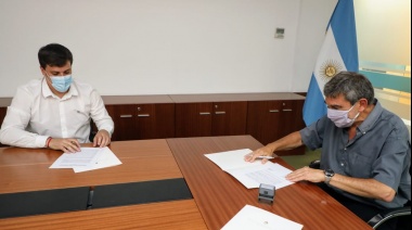 El intendente Chornobroff firmó un convenio de colaboración con el ministro Salvarezza y el CONICET