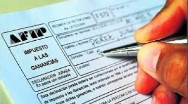 El oficialismo presentó un proyecto para que no paguen quienes cobran hasta $150 mil