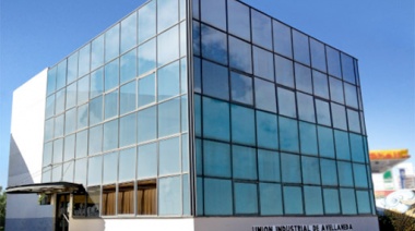 Acto de asunción de las nuevas autoridades de la Unión Industrial de Avellaneda