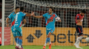Arsenal se lo dio vuelta a Jorge Wilstermann en la altura y es líder en su grupo 