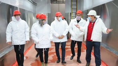 El intendente Chornobroff y la subsecretaria provincial de Agricultura, Ganadería y Pesca visitaron el frigorífico Agro Patagónico