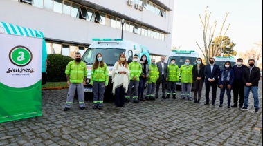 Avellaneda entregó nuevas ambulancias al SAME