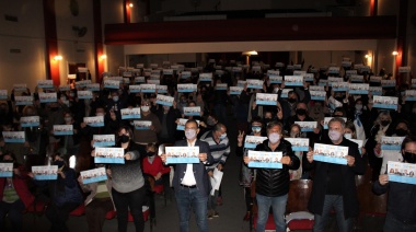 En el cierre de campaña, Galdurralde instó a construir un Lanús "más inclusivo e igualitario"