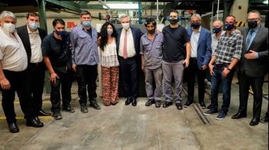 El Presidente Fernández y los ministros Ferraresi y Kulfas visitaron fábricas en Avellaneda  
