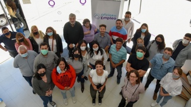 Mayra Mendoza visitó las nuevas oficinas del Centro Municipal de Producción y trabajo de Quilmes