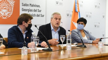 Perczyk anunció que cada provincia definirá si es obligatorio el uso del barbijo en escuelas